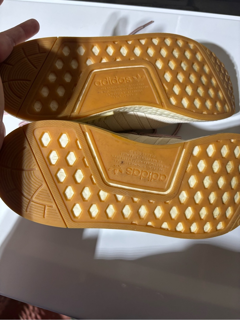 adidas Women’s Cream Sneakers with Blush Pink Laces - Picture 6 of 6